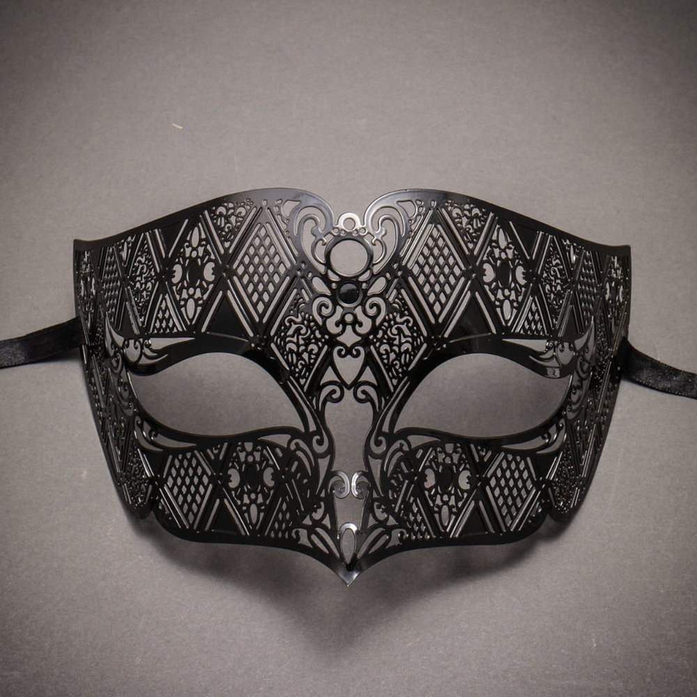 Classic Laser Cut Venetian Masquerade Mask- Black